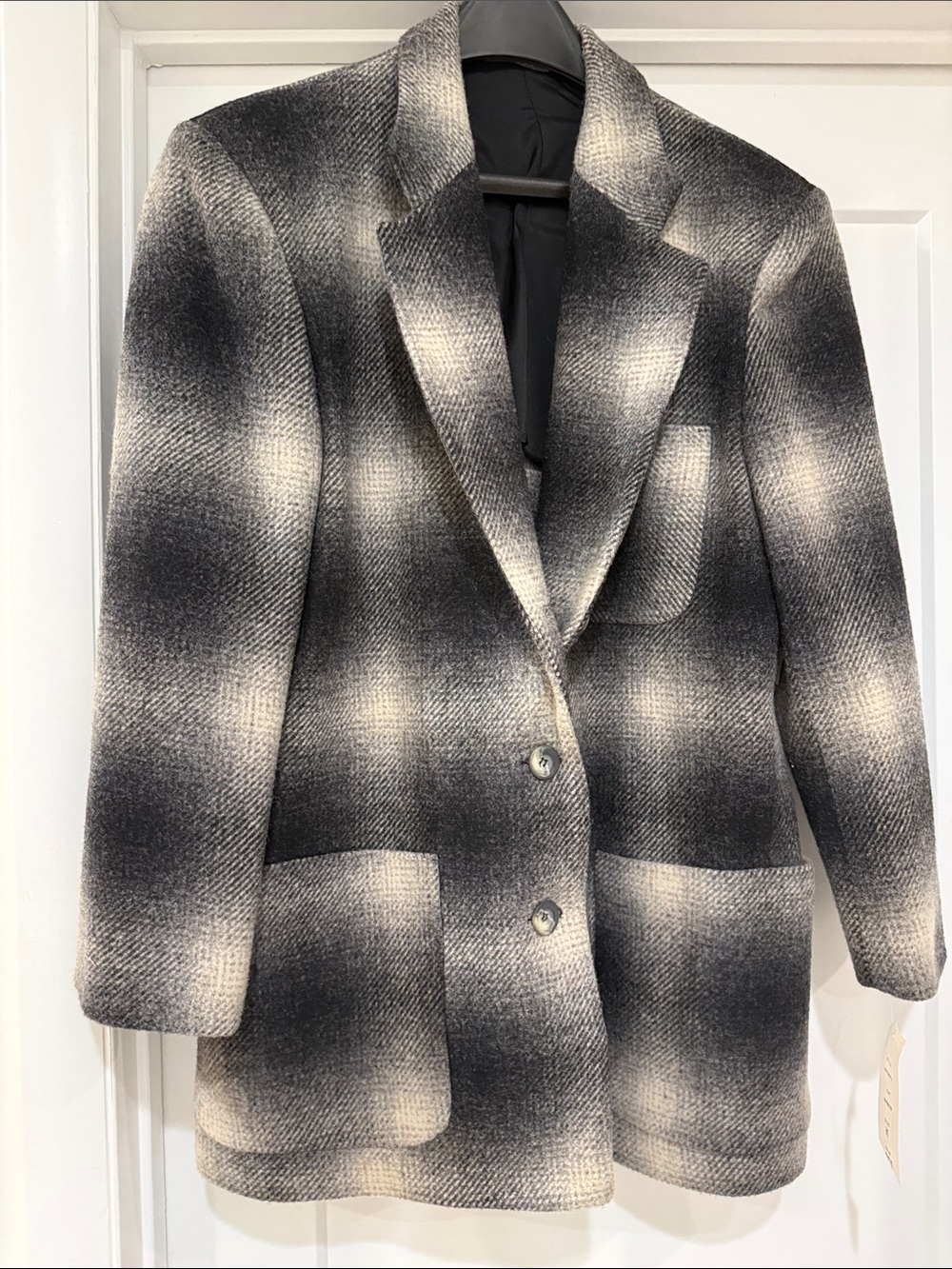 Women's Black & Cream Plaid Single-Breasted Blazer Jacket